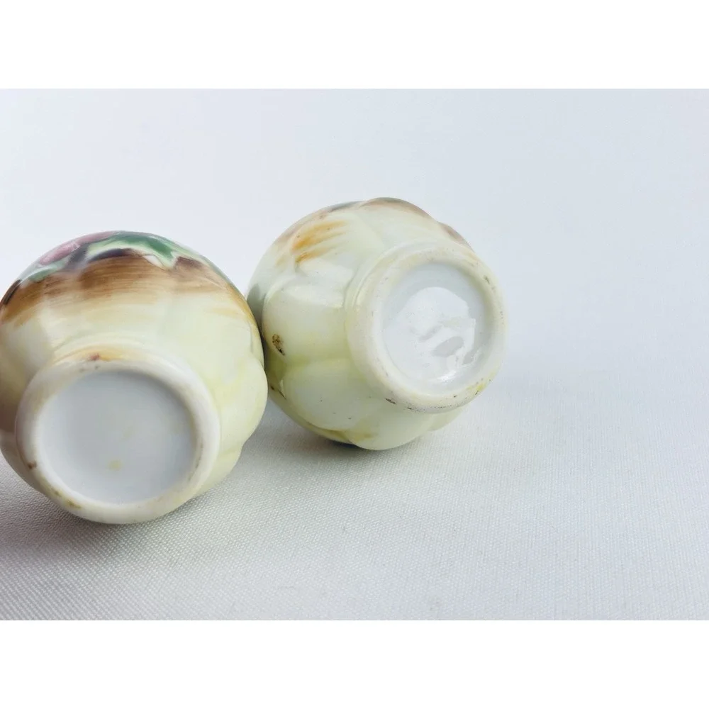 Vintage Enesco Salt Pepper Shakers Set Pair - Hand Painted - Floral - Japan